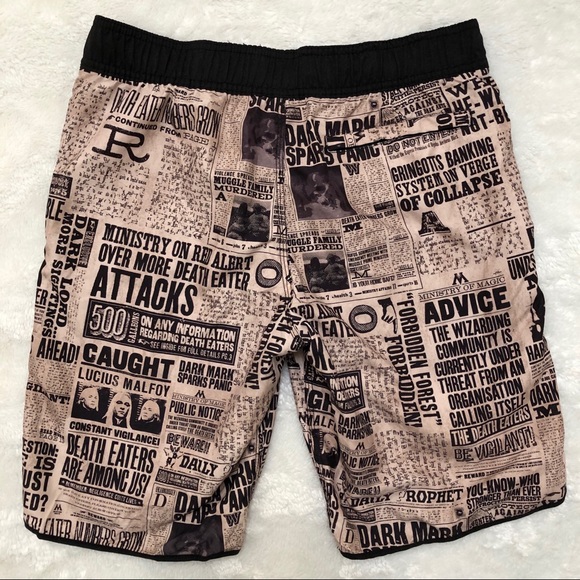 Harry Potter Men Swim Shorts Trunks Daily Prophet - Picture 5 of 8
